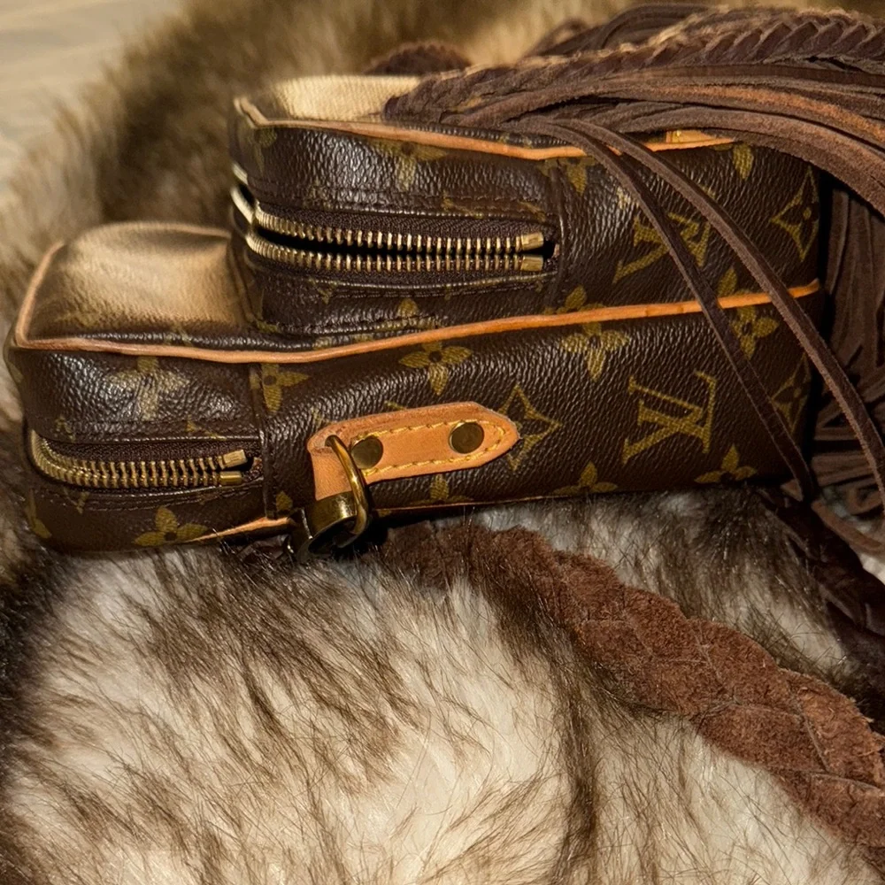 Brown Fringe Designer Crossbody Bag - Picture 9 of 11